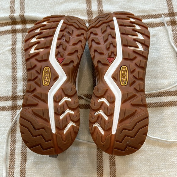 KEEN Women’s Vesacore Speed Hiking Shoes - Picture 3 of 6